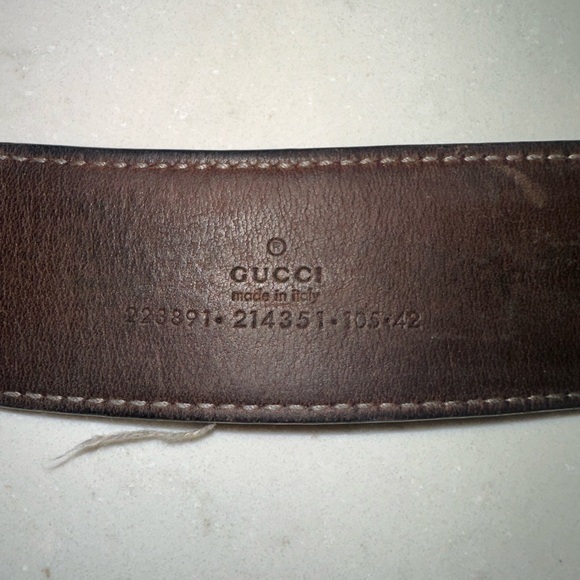 Black Gucci Belt 42In Waist
SERIAL: 223891.214351.105.42
 105CM 42 Waist - Picture 2 of 6
